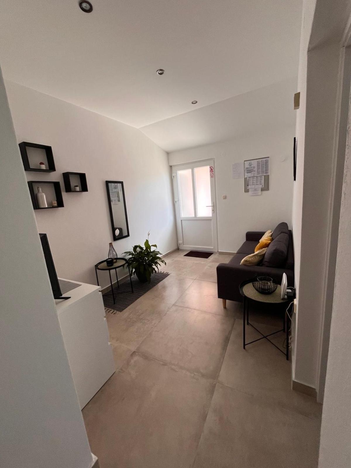 PUY Apartments Mirijana מראה חיצוני תמונה