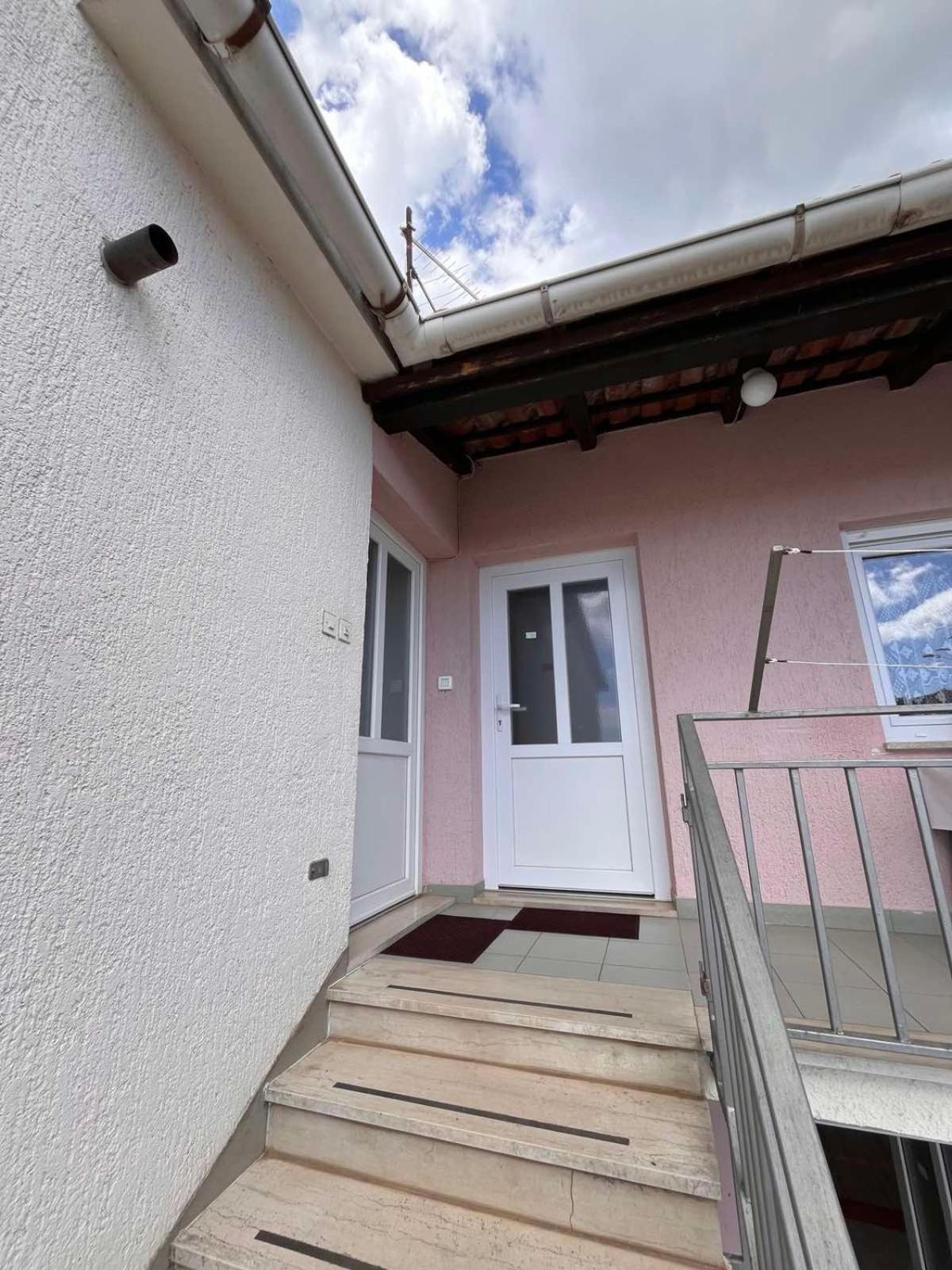 PUY Apartments Mirijana מראה חיצוני תמונה